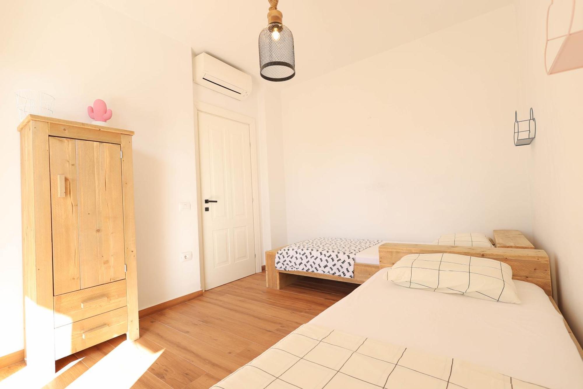 Grandstay Villa Perla Resort Durrës Buitenkant foto