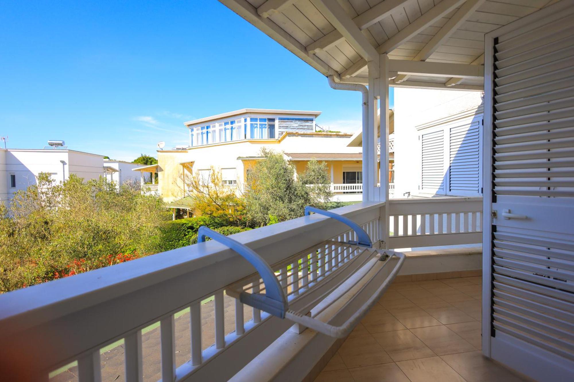 Grandstay Villa Perla Resort Durrës Buitenkant foto